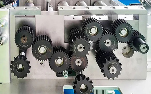 BBIN宝盈集团全自动口罩生产流水线局部实拍图片