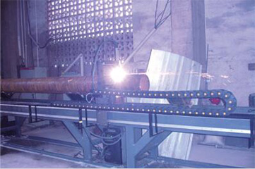 BBIN宝盈集团CNCG系列轻型数控相贯线切割机