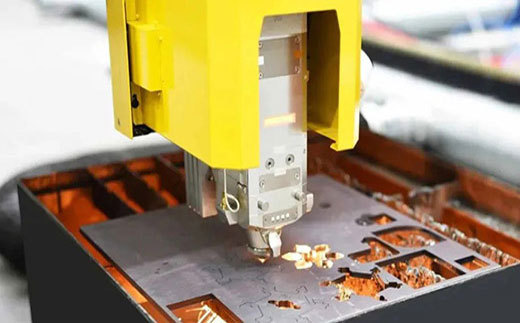 BBIN宝盈集团高功率8025/6025/6020宽幅激光切割机Class1级防护