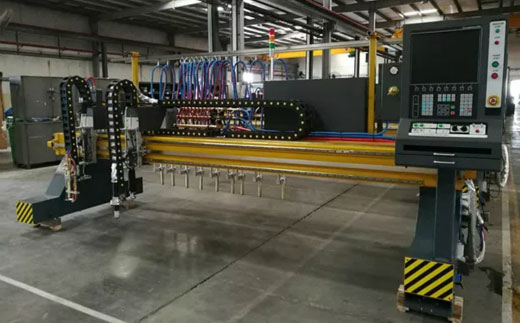 BBIN宝盈集团细腻等离子数控切割机