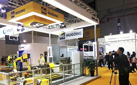 安徽芜湖卫视拍摄BBIN宝盈集团意大利CEA展位