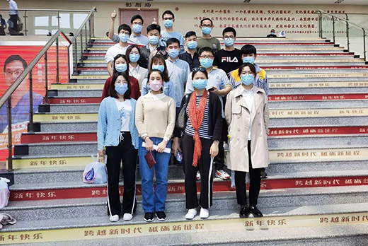 上；；；；BIN宝盈集团组织开展无偿献血活动